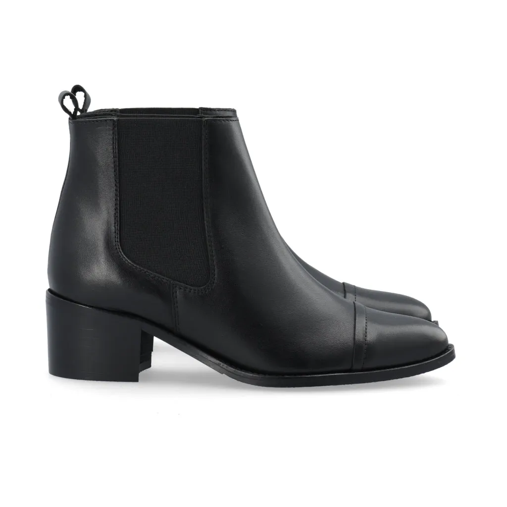 Biacarol Black Dress Chelsea Boots