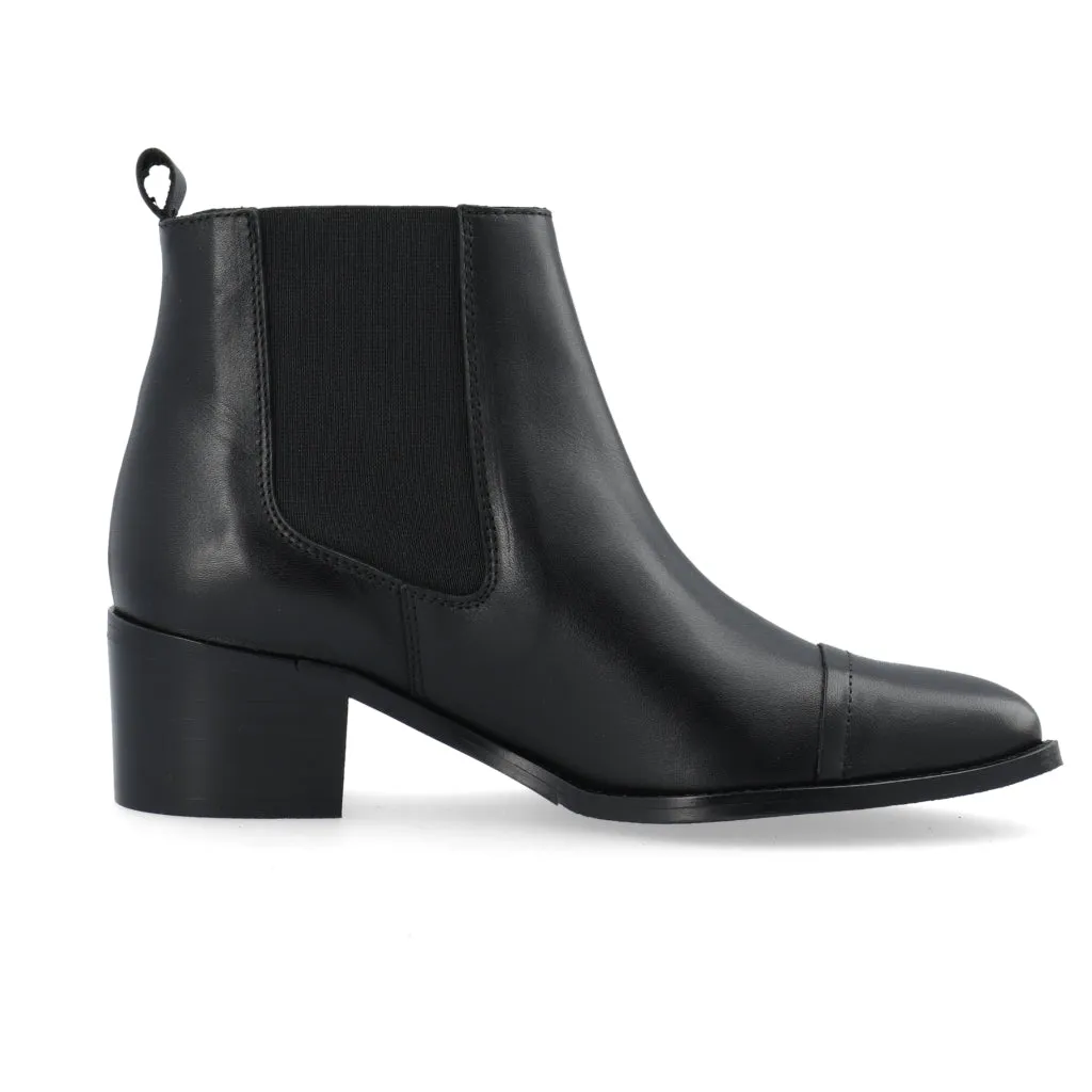 Biacarol Black Dress Chelsea Boots