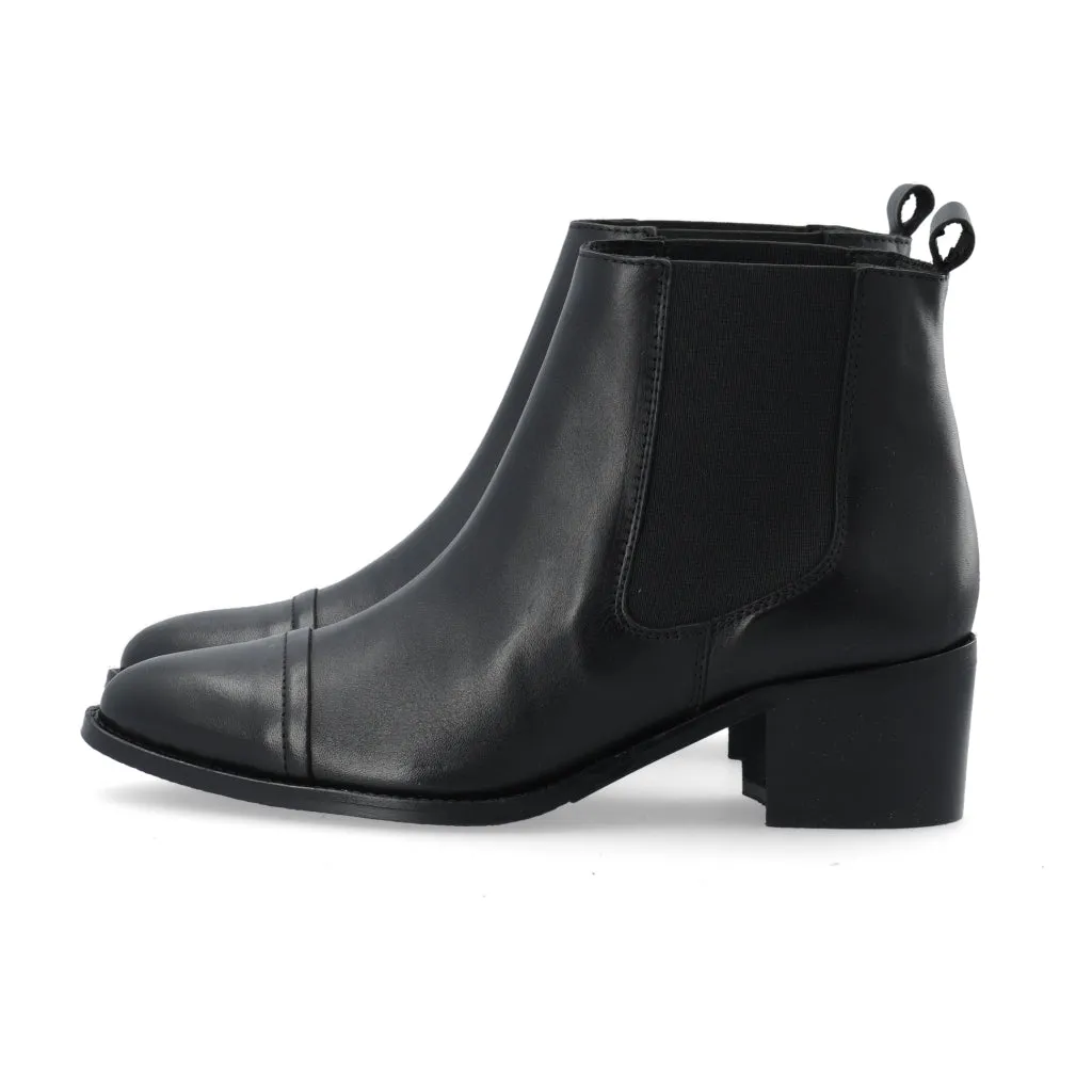 Biacarol Black Dress Chelsea Boots