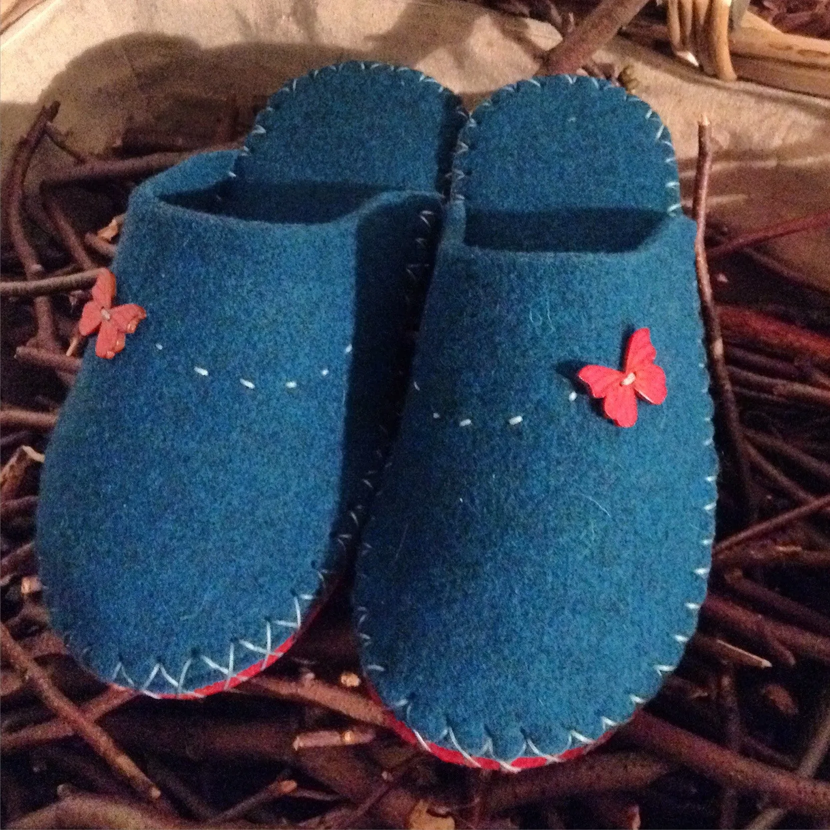 Joe's Toes Butterfly Button Slipper with Vibram Rubber Soles