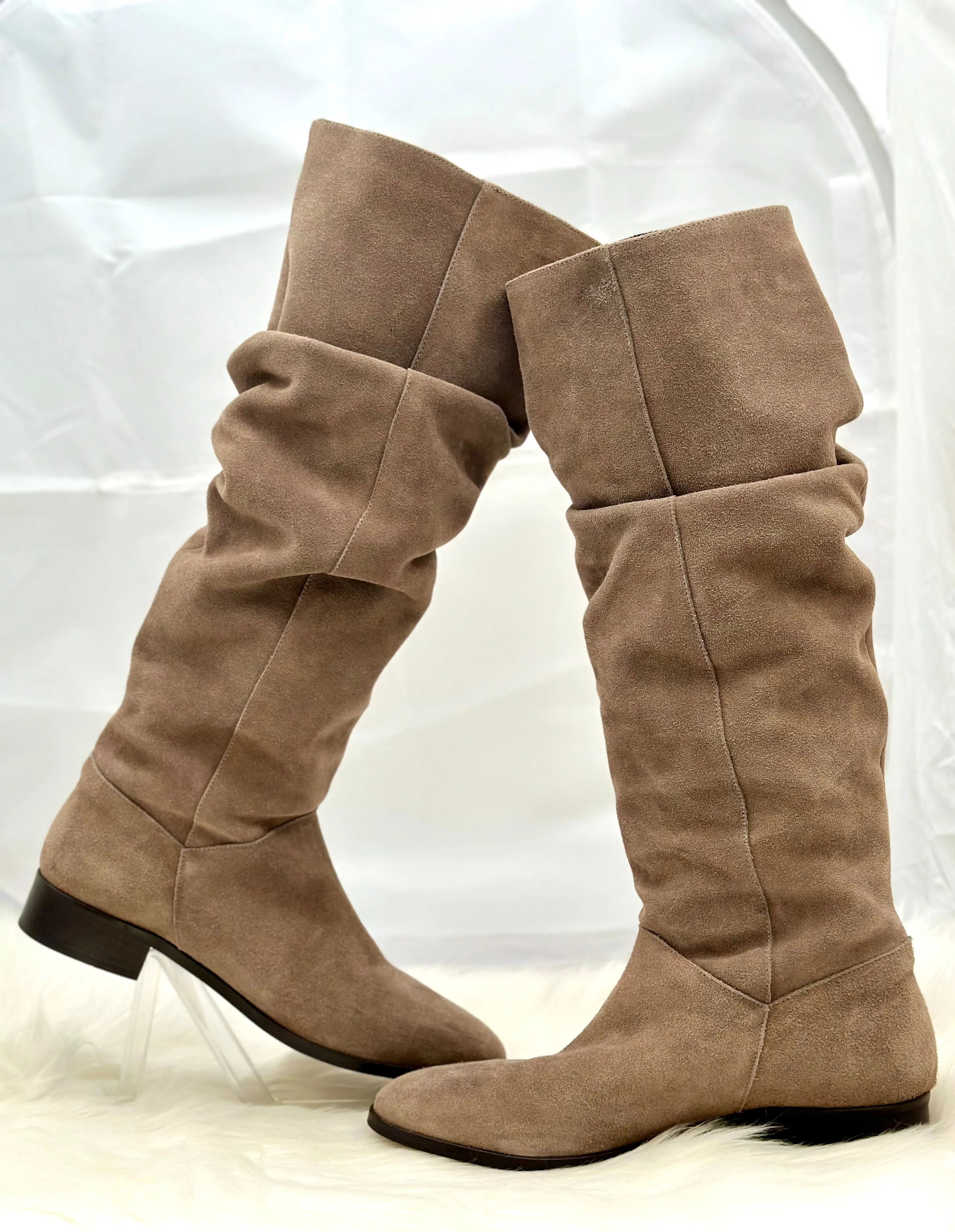 Saks Fifth Avenue Knee Hihg boots size 40 (preowned)