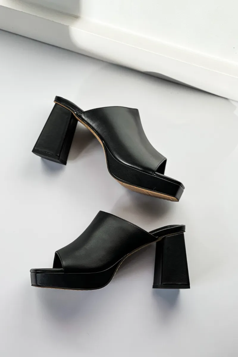 Vyper Heels Black